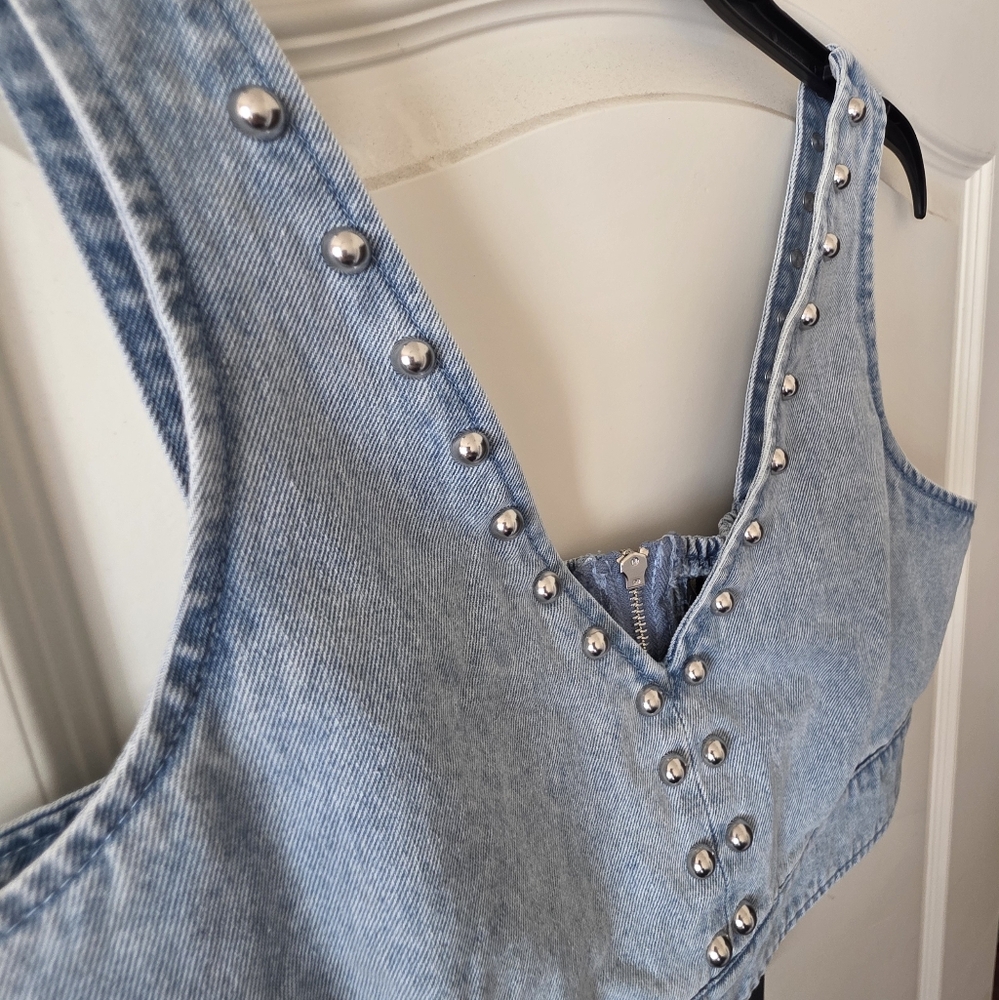 House of Harlow 1960 Denim Studded Crop Tank - Picture 3 of 7